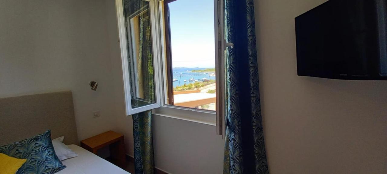 Hotel Du Golfe Бонифачо Экстерьер фото