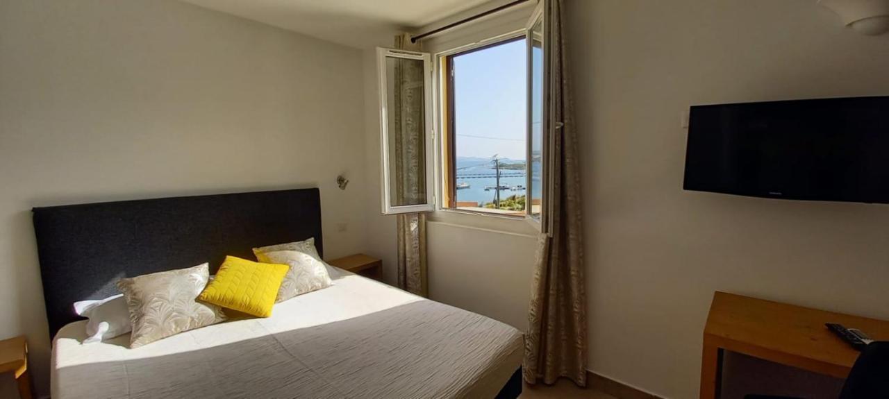 Hotel Du Golfe Бонифачо Экстерьер фото